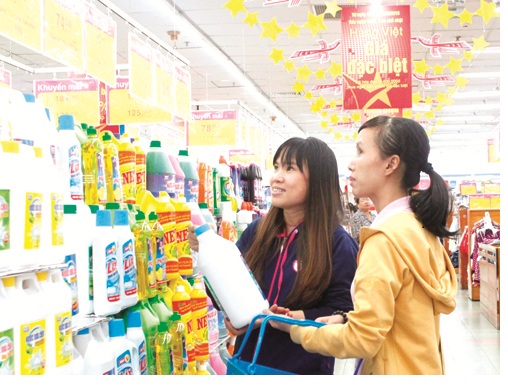 Tháng khuyến mại năm 2015 tại TP. Hồ Chí Minh: Hàng Việt hút người tiêu dùng