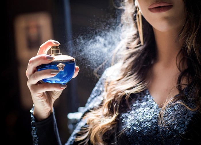 Versace Dylan Blue Pour Femme – Dòng nước hoa hoàn toàn mới dành cho phái đẹp