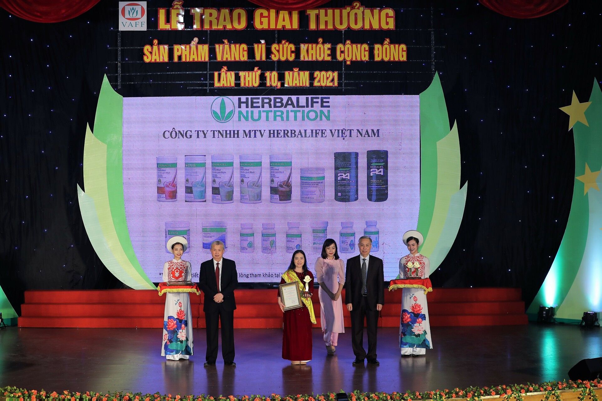 Hội đồng Doanh nghiệp vì sự Phát triển Bền vững Việt Nam bình chọn Herbalife Việt Nam vào “Top 100 doanh nghiệp bền vững tại Việt Nam 2021”