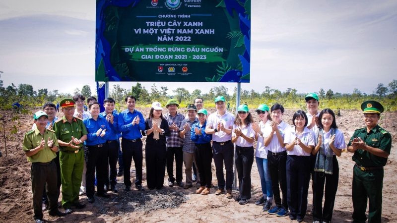 Hành trình chung tay trồng mới 101.000 cây xanh rừng đầu nguồn vì một Việt Nam xanh