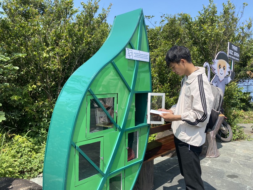 ‘Trạm đọc xanh’ trên bán đảo Sơn Trà