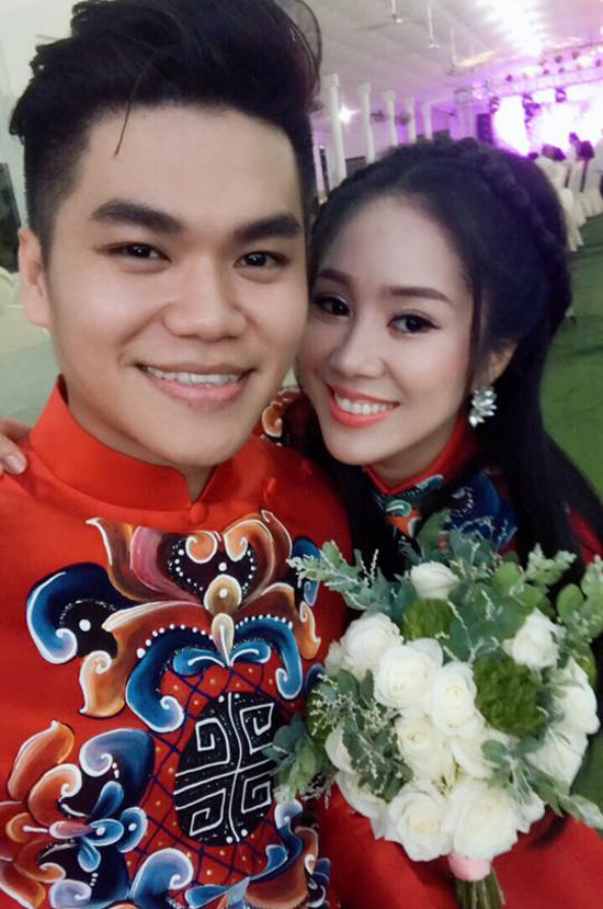 Lê Phương rạng rỡ bên chồng kém 7 tuổi trong lễ cưới ở Bình Thuận