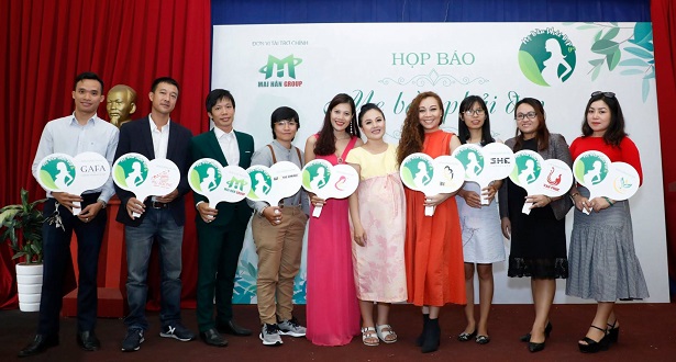 Nữ hoàng trí huệ Việt Minh Đăng tiếp tục ra mắt dự án mới cho phụ nữ: “Mẹ bầu phải đẹp”