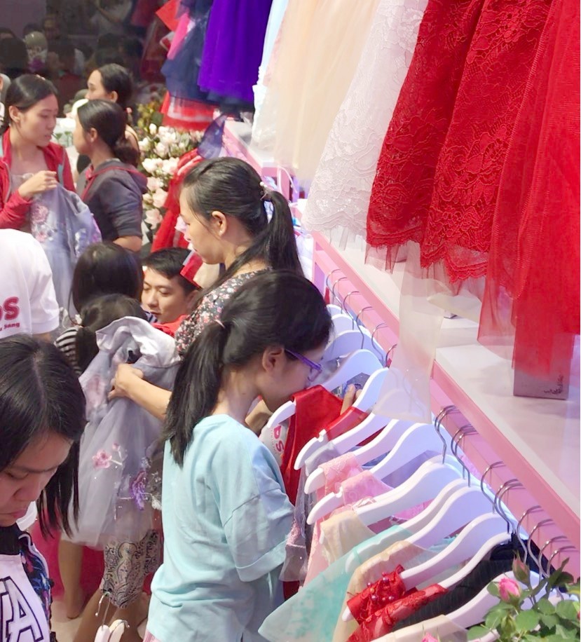 Thời trang cao cấp LIKEKIDS, thương hiệu được tín nhiệm trong ngành hàng đầm váy trẻ em