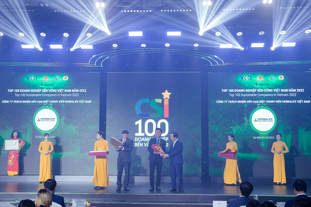 VCCI trao Giải thưởng Doanh nghiệp Bền vững 2022 cho Herbalife Việt Nam
