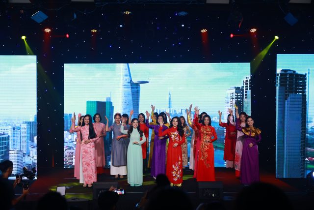 VNPR Awards 2023: Kết hợp trao giải thưởng và PR hình ảnh đặc trưng của “Sài Gòn – TPHCM xưa và nay”
