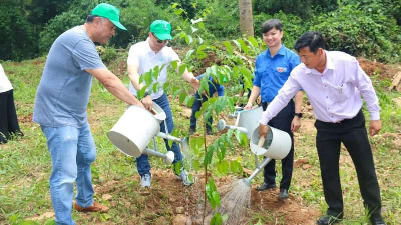 “Triệu Cây Xanh- Vì Một Việt Nam Xanh” năm 2023 trở lại với mục tiêu trồng mới 60.000 cây xanh rừng đầu nguồn