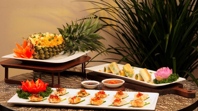 KHÁCH SẠN VIỄN ĐÔNG PHỤC VỤ BUFFET CHAY XUYÊN SUỐT THÁNG 7 VU LAN