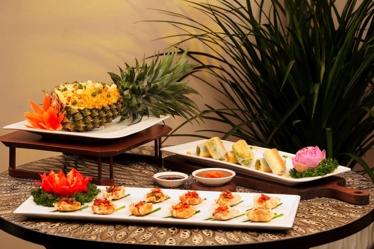 KHÁCH SẠN VIỄN ĐÔNG PHỤC VỤ BUFFET CHAY XUYÊN SUỐT THÁNG 7 VU LAN