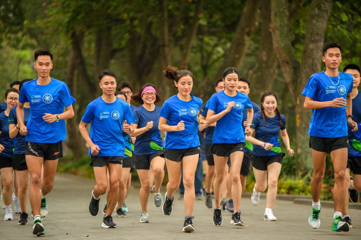 GIẢI STANDARD CHARTERED MARATHON DI SẢN HÀ NỘI 2024 VỚI SỰ THAM GIA CỦA HƠN 18.000 VĐV