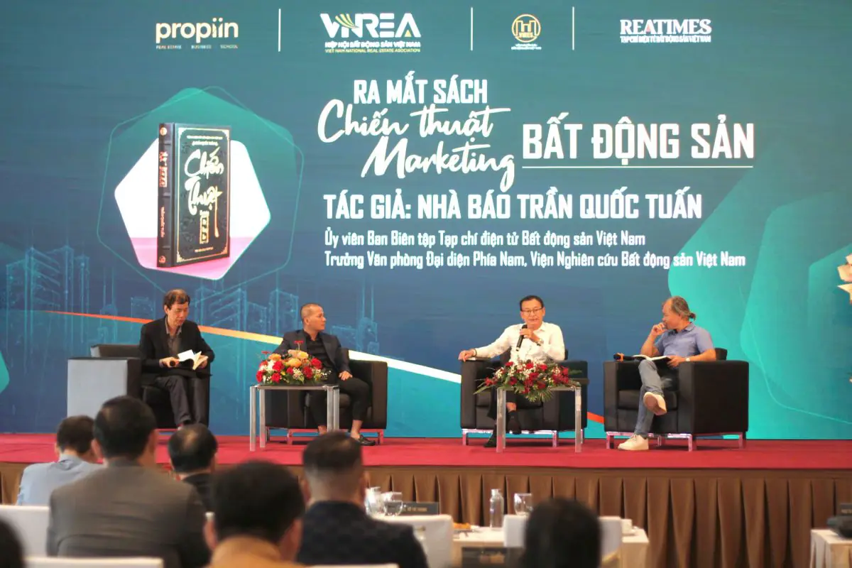 Ra mắt sách “Chiến thuật marketing bất động sản” & Công bố Chương trình hợp tác đào tạo bất động sản Mini MBA